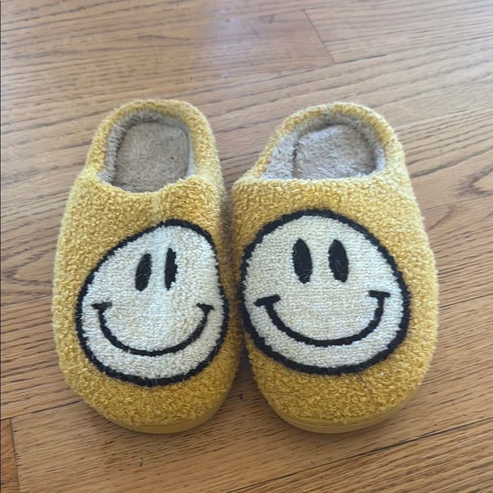 Women’s Yellow Smiley Face Slippers
